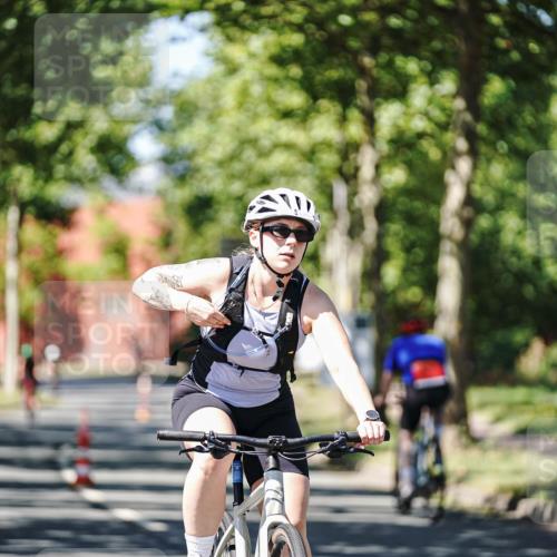 09.08.2026 - GEWOBA Citytriathlon Bremen Michael Burmester http://msf.ph/oto/9950753 09.08.2026 13:17:15 Radfahren 942, 1101, 1109 meine-sportfotos.de