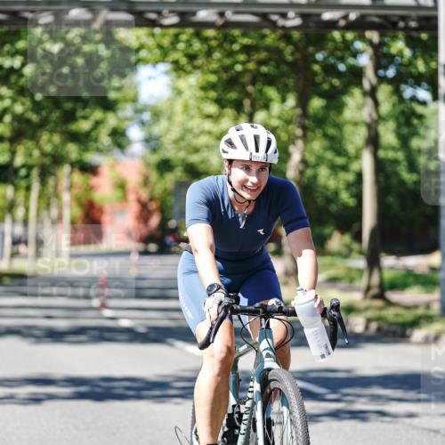 09.08.2026 - GEWOBA Citytriathlon Bremen Michael Burmester http://msf.ph/oto/9950812 09.08.2026 13:19:09 Radfahren 626, 753, 797, 870, 915, 1123 meine-sportfotos.de