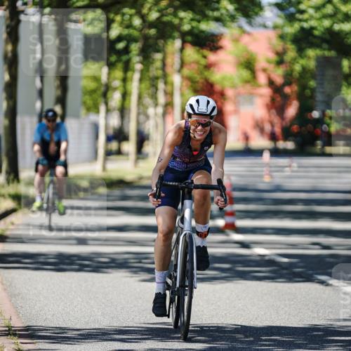 09.08.2026 - GEWOBA Citytriathlon Bremen Michael Burmester http://msf.ph/oto/9950867 09.08.2026 13:20:47 Radfahren 672, 957, 1125 meine-sportfotos.de