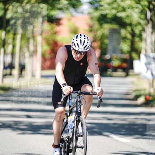 09.08.2026 - GEWOBA Citytriathlon Bremen Michael Burmester http://msf.ph/oto/9950885 09.08.2026 13:21:20 Radfahren 546, 782, 887 meine-sportfotos.de