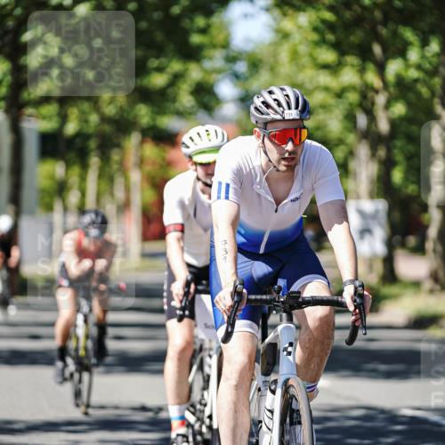 09.08.2026 - GEWOBA Citytriathlon Bremen Michael Burmester http://msf.ph/oto/9950904 09.08.2026 13:22:38 Radfahren 731, 889, 890, 1157 meine-sportfotos.de