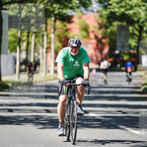 09.08.2026 - GEWOBA Citytriathlon Bremen Michael Burmester http://msf.ph/oto/9950950 09.08.2026 13:24:23 Radfahren 873, 908, 917, 1020, 1120 meine-sportfotos.de
