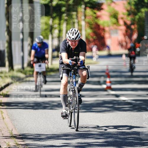 09.08.2026 - GEWOBA Citytriathlon Bremen Michael Burmester http://msf.ph/oto/9950962 09.08.2026 13:24:35 Radfahren 873, 908, 1020, 1102 meine-sportfotos.de