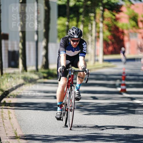 09.08.2026 - GEWOBA Citytriathlon Bremen Michael Burmester http://msf.ph/oto/9950972 09.08.2026 13:27:30 Radfahren 927, 1149 meine-sportfotos.de