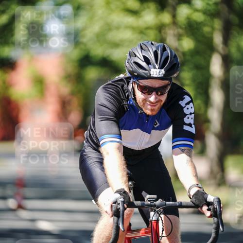 09.08.2026 - GEWOBA Citytriathlon Bremen Michael Burmester http://msf.ph/oto/9950975 09.08.2026 13:27:31 Radfahren 927, 1149 meine-sportfotos.de