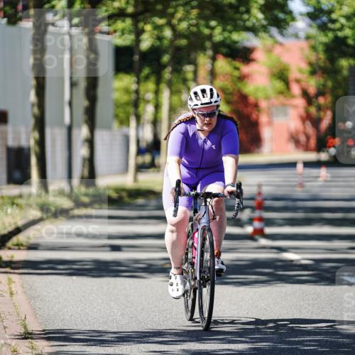 09.08.2026 - GEWOBA Citytriathlon Bremen Michael Burmester http://msf.ph/oto/9951011 09.08.2026 13:30:32 Radfahren 905, 963 meine-sportfotos.de