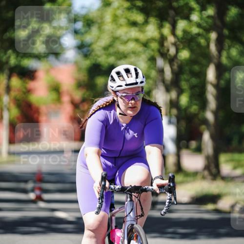09.08.2026 - GEWOBA Citytriathlon Bremen Michael Burmester http://msf.ph/oto/9951012 09.08.2026 13:30:33 Radfahren 905, 963 meine-sportfotos.de