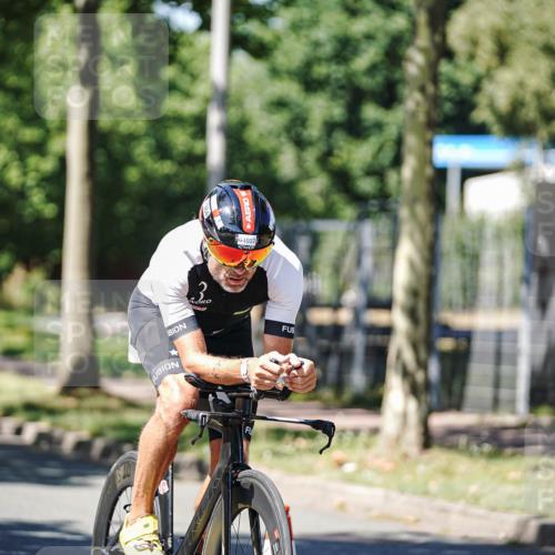 09.08.2026 - GEWOBA Citytriathlon Bremen Michael Burmester http://msf.ph/oto/9951019 09.08.2026 13:31:30 Radfahren 899, 1012 meine-sportfotos.de