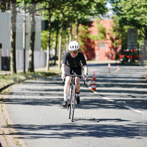 09.08.2026 - GEWOBA Citytriathlon Bremen Michael Burmester http://msf.ph/oto/9951047 09.08.2026 13:32:47 Radfahren 822, 939, 990, 1006 meine-sportfotos.de