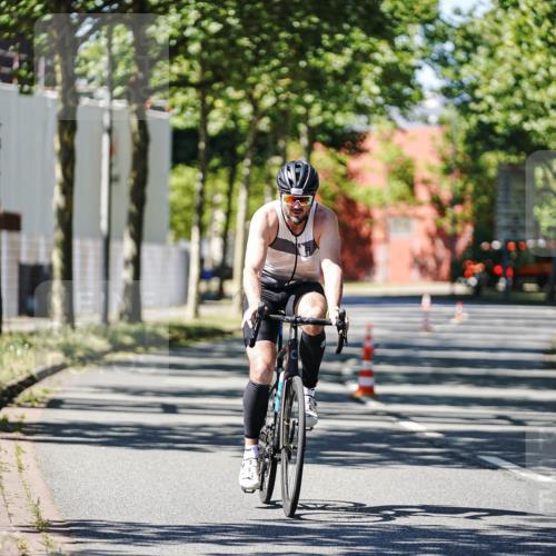 09.08.2026 - GEWOBA Citytriathlon Bremen Michael Burmester http://msf.ph/oto/9951052 09.08.2026 13:32:54 Radfahren 939, 990, 1006 meine-sportfotos.de