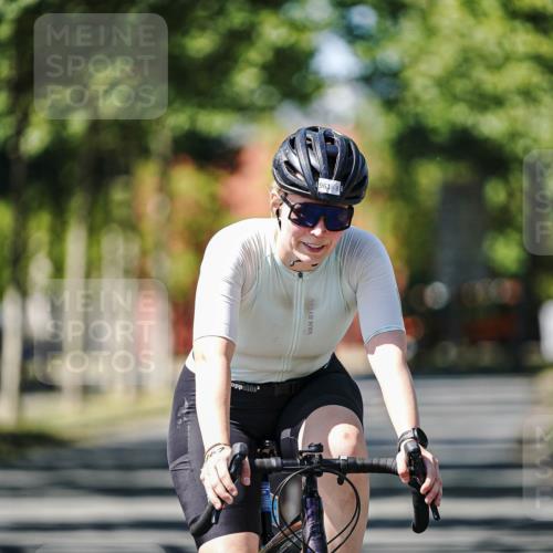 09.08.2026 - GEWOBA Citytriathlon Bremen Michael Burmester http://msf.ph/oto/9951094 09.08.2026 13:42:48 Radfahren 943 meine-sportfotos.de