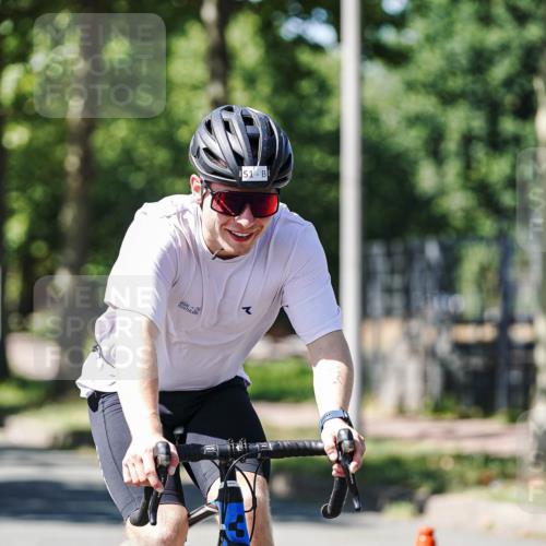 09.08.2026 - GEWOBA Citytriathlon Bremen Michael Burmester http://msf.ph/oto/9951117 09.08.2026 14:08:11 Radfahren 51, 184 meine-sportfotos.de
