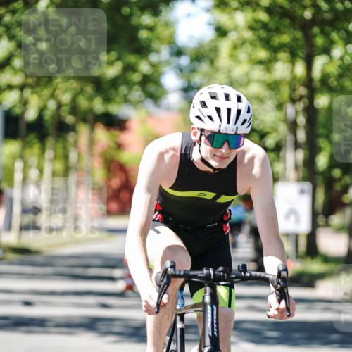 09.08.2026 - GEWOBA Citytriathlon Bremen Michael Burmester http://msf.ph/oto/9951128 09.08.2026 14:08:51 Radfahren 59, 156 meine-sportfotos.de
