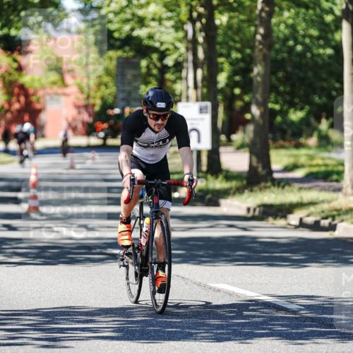 09.08.2026 - GEWOBA Citytriathlon Bremen Michael Burmester http://msf.ph/oto/9951138 09.08.2026 14:09:13 Radfahren 32, 140, 170, 181, 185, 187 meine-sportfotos.de