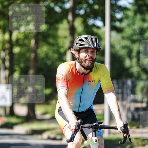09.08.2026 - GEWOBA Citytriathlon Bremen Michael Burmester http://msf.ph/oto/9951165 09.08.2026 14:09:30 Radfahren 15, 29, 77, 78, 141, 164, 168, 170, 178, 185, 187, 189 meine-sportfotos.de