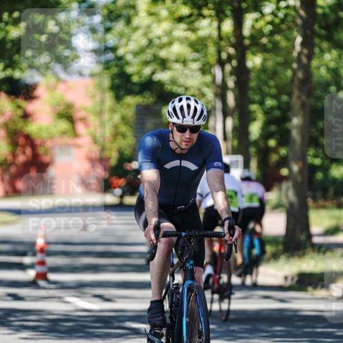 09.08.2026 - GEWOBA Citytriathlon Bremen Michael Burmester http://msf.ph/oto/9951179 09.08.2026 14:10:33 Radfahren 46, 71, 73, 81, 100, 123, 161, 162 meine-sportfotos.de