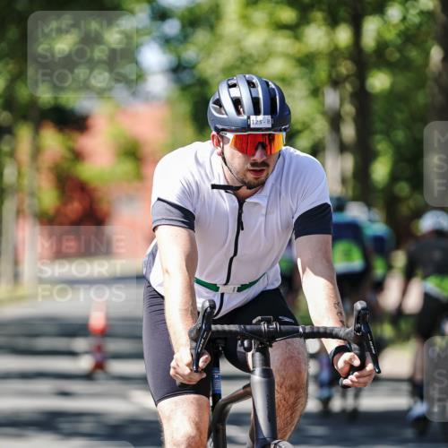 09.08.2026 - GEWOBA Citytriathlon Bremen Michael Burmester http://msf.ph/oto/9951181 09.08.2026 14:10:34 Radfahren 46, 71, 73, 81, 100, 123, 161, 162 meine-sportfotos.de