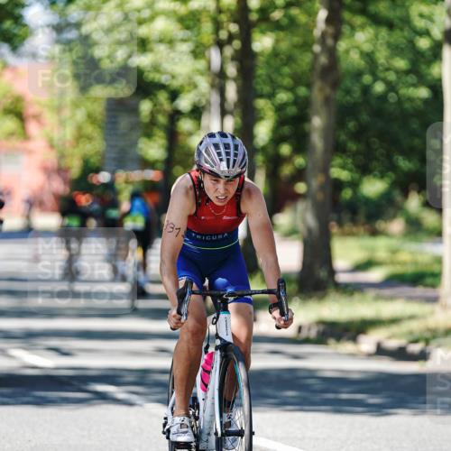 09.08.2026 - GEWOBA Citytriathlon Bremen Michael Burmester http://msf.ph/oto/9951196 09.08.2026 14:10:56 Radfahren 50, 67, 72, 137, 331 meine-sportfotos.de