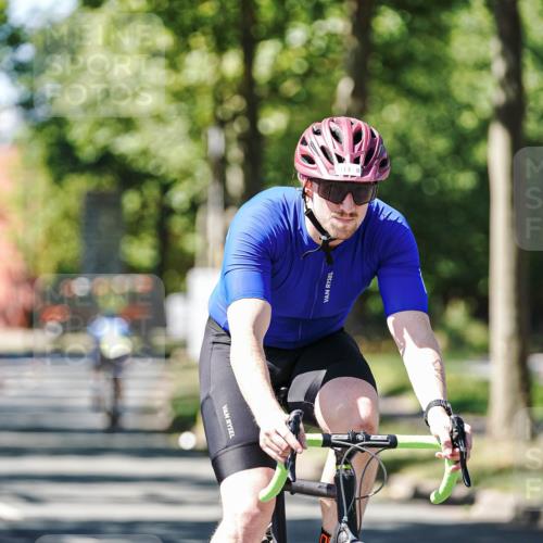 09.08.2026 - GEWOBA Citytriathlon Bremen Michael Burmester http://msf.ph/oto/9951201 09.08.2026 14:11:09 Radfahren 11, 33, 41, 50, 67, 68, 109, 113, 139, 144, 150, 331 meine-sportfotos.de