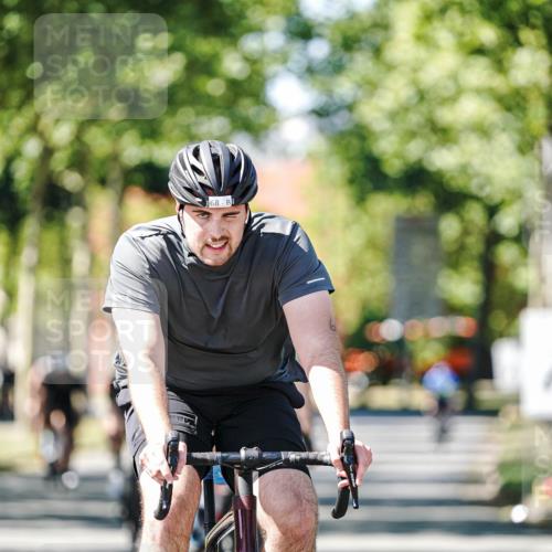09.08.2026 - GEWOBA Citytriathlon Bremen Michael Burmester http://msf.ph/oto/9951205 09.08.2026 14:11:14 Radfahren 11, 13, 26, 33, 41, 67, 68, 79, 84, 85, 109, 113, 117, 129, 139, 144, 150 meine-sportfotos.de