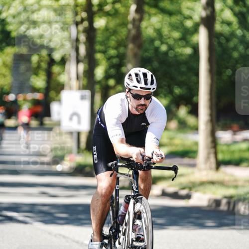 09.08.2026 - GEWOBA Citytriathlon Bremen Michael Burmester http://msf.ph/oto/9951215 09.08.2026 14:11:19 Radfahren 11, 13, 26, 41, 68, 76, 79, 84, 85, 109, 113, 117, 129, 139, 143, 144, 150, 155 meine-sportfotos.de