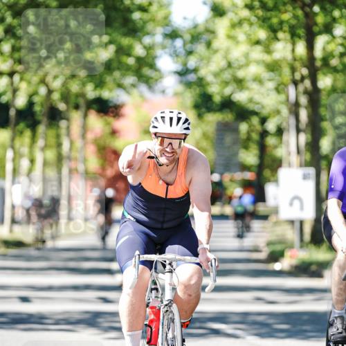 09.08.2026 - GEWOBA Citytriathlon Bremen Michael Burmester http://msf.ph/oto/9951227 09.08.2026 14:11:31 Radfahren 13, 26, 76, 84, 85, 92, 111, 114, 117, 118, 124, 125, 128, 129, 143, 155 meine-sportfotos.de