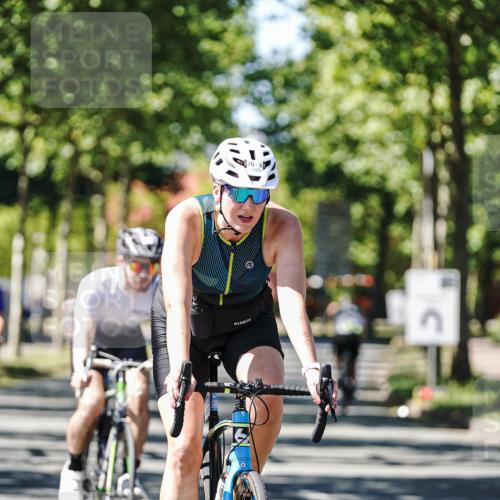 09.08.2026 - GEWOBA Citytriathlon Bremen Michael Burmester http://msf.ph/oto/9951243 09.08.2026 14:12:09 Radfahren 44, 60, 70, 169, 350 meine-sportfotos.de