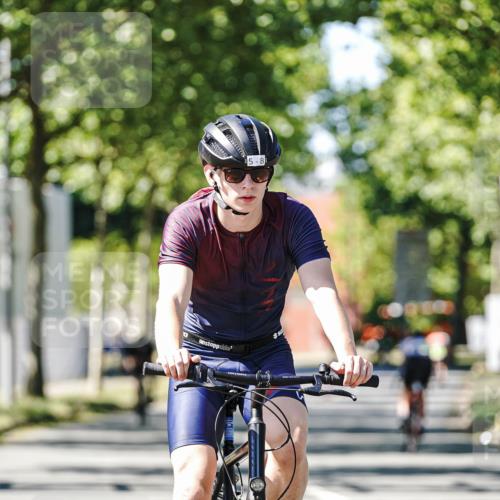 09.08.2026 - GEWOBA Citytriathlon Bremen Michael Burmester http://msf.ph/oto/9951258 09.08.2026 14:12:26 Radfahren 5, 27, 45, 91, 99, 105, 135, 169, 270 meine-sportfotos.de