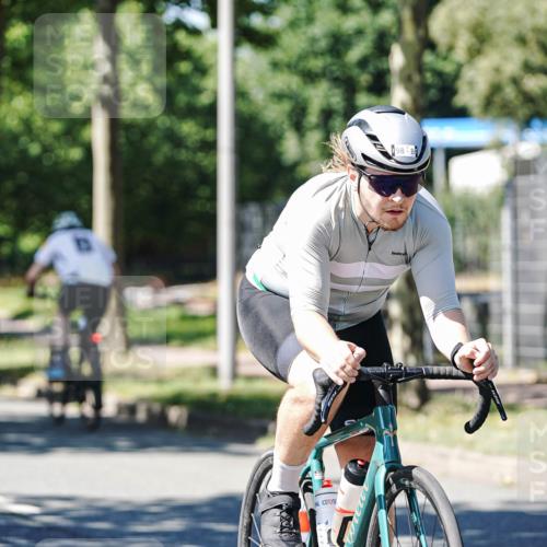 09.08.2026 - GEWOBA Citytriathlon Bremen Michael Burmester http://msf.ph/oto/9951316 09.08.2026 14:13:41 Radfahren 12, 17, 86, 95, 98, 115, 152, 158, 179, 180, 346 meine-sportfotos.de