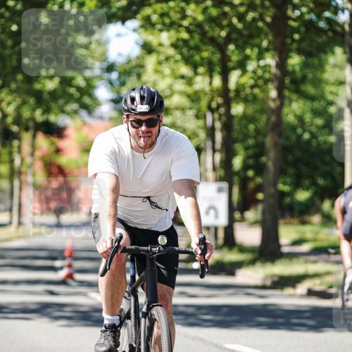09.08.2026 - GEWOBA Citytriathlon Bremen Michael Burmester http://msf.ph/oto/9951361 09.08.2026 14:14:44 Radfahren 121, 147, 265, 278, 401 meine-sportfotos.de
