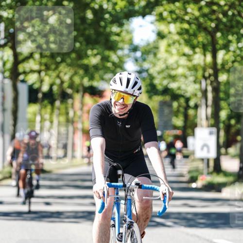 09.08.2026 - GEWOBA Citytriathlon Bremen Michael Burmester http://msf.ph/oto/9951396 09.08.2026 14:15:49 Radfahren 14, 37, 43, 89, 133, 163, 218, 257, 263, 285, 291, 308, 354 meine-sportfotos.de