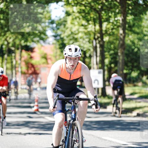 09.08.2026 - GEWOBA Citytriathlon Bremen Michael Burmester http://msf.ph/oto/9951402 09.08.2026 14:15:52 Radfahren 14, 37, 43, 89, 133, 163, 172, 218, 263, 291, 308 meine-sportfotos.de