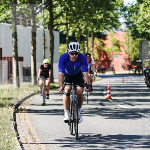 09.08.2026 - GEWOBA Citytriathlon Bremen Michael Burmester http://msf.ph/oto/9951408 09.08.2026 14:15:56 Radfahren 14, 37, 43, 89, 133, 163, 172, 182, 232, 291, 308, 329 meine-sportfotos.de