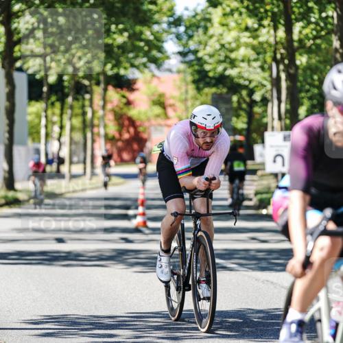 09.08.2026 - GEWOBA Citytriathlon Bremen Michael Burmester http://msf.ph/oto/9951456 09.08.2026 14:16:32 Radfahren 20, 58, 132, 192, 203, 217, 220, 240, 271, 284, 325, 351, 360 meine-sportfotos.de