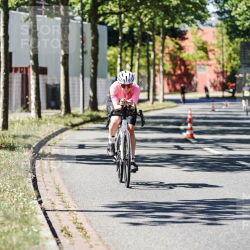 09.08.2026 - GEWOBA Citytriathlon Bremen Michael Burmester http://msf.ph/oto/9951458 09.08.2026 14:16:35 Radfahren 20, 58, 132, 192, 203, 220, 240, 271, 284, 325, 351, 360 meine-sportfotos.de