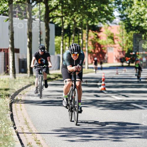 09.08.2026 - GEWOBA Citytriathlon Bremen Michael Burmester http://msf.ph/oto/9951461 09.08.2026 14:16:39 Radfahren 58, 132, 192, 203, 240, 325, 334, 360 meine-sportfotos.de