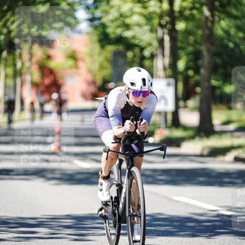 09.08.2026 - GEWOBA Citytriathlon Bremen Michael Burmester http://msf.ph/oto/9951519 09.08.2026 14:17:39 Radfahren 88, 106, 110, 193, 229, 256, 269, 274, 290, 293, 309, 316, 321, 337, 356, 378, 429, 457, 470 meine-sportfotos.de