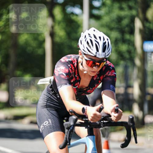 09.08.2026 - GEWOBA Citytriathlon Bremen Michael Burmester http://msf.ph/oto/9951537 09.08.2026 14:17:45 Radfahren 106, 205, 229, 235, 256, 269, 290, 293, 309, 316, 320, 336, 337, 378, 429, 457, 470, 485 meine-sportfotos.de