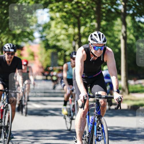 09.08.2026 - GEWOBA Citytriathlon Bremen Michael Burmester http://msf.ph/oto/9951568 09.08.2026 14:18:10 Radfahren 61, 87, 242, 288, 300, 312, 343, 362, 364, 371, 404, 453, 462, 466, 527 meine-sportfotos.de