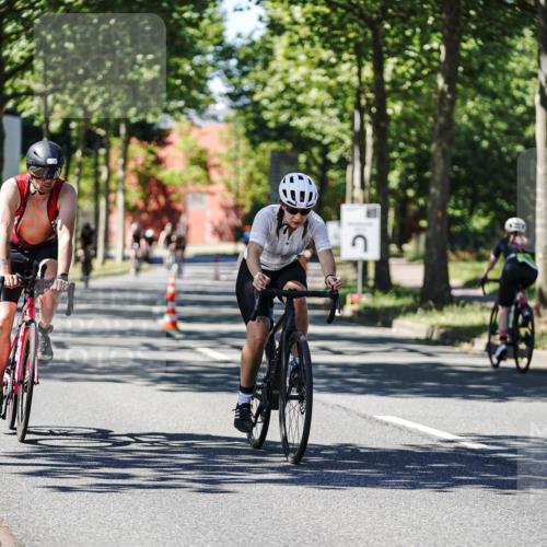 09.08.2026 - GEWOBA Citytriathlon Bremen Michael Burmester http://msf.ph/oto/9951584 09.08.2026 14:18:22 Radfahren 18, 87, 207, 213, 242, 276, 288, 307, 363, 404, 448, 453, 462, 466, 527 meine-sportfotos.de