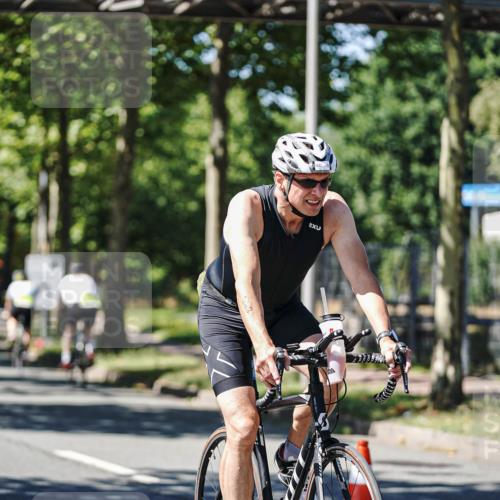 09.08.2026 - GEWOBA Citytriathlon Bremen Michael Burmester http://msf.ph/oto/9951594 09.08.2026 14:18:30 Radfahren 18, 202, 207, 213, 276, 280, 288, 307, 363, 369, 377, 448 meine-sportfotos.de