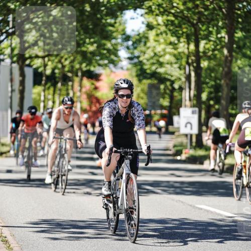 09.08.2026 - GEWOBA Citytriathlon Bremen Michael Burmester http://msf.ph/oto/9951614 09.08.2026 14:18:41 Radfahren 18, 107, 173, 202, 221, 227, 266, 277, 280, 289, 297, 307, 314, 324, 347, 352, 369, 377, 385 meine-sportfotos.de