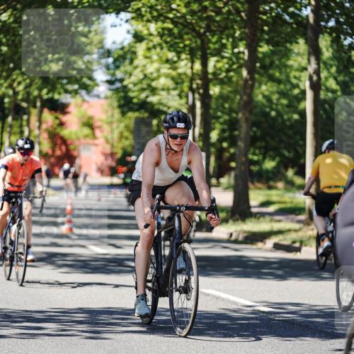09.08.2026 - GEWOBA Citytriathlon Bremen Michael Burmester http://msf.ph/oto/9951615 09.08.2026 14:18:42 Radfahren 18, 107, 173, 202, 221, 227, 266, 277, 280, 289, 297, 314, 324, 344, 347, 352, 369, 377, 385 meine-sportfotos.de