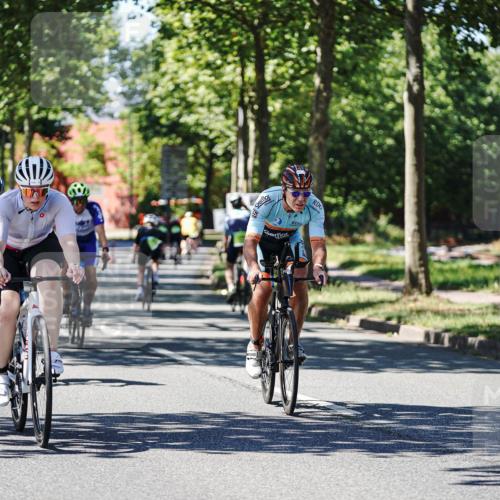 09.08.2026 - GEWOBA Citytriathlon Bremen Michael Burmester http://msf.ph/oto/9951637 09.08.2026 14:18:53 Radfahren 107, 173, 210, 221, 227, 244, 266, 289, 297, 314, 324, 341, 344, 347, 352, 370, 373, 385, 403, 455 meine-sportfotos.de