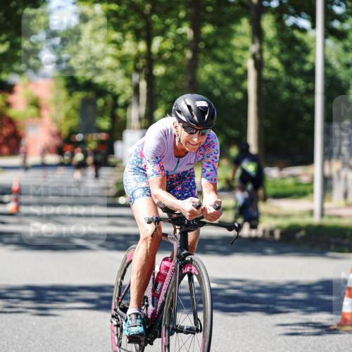 09.08.2026 - GEWOBA Citytriathlon Bremen Michael Burmester http://msf.ph/oto/9951667 09.08.2026 14:19:17 Radfahren 197, 204, 216, 223, 238, 253, 306, 335, 487, 523 meine-sportfotos.de