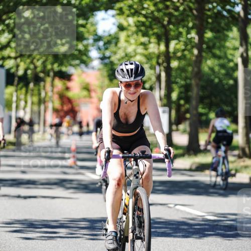 09.08.2026 - GEWOBA Citytriathlon Bremen Michael Burmester http://msf.ph/oto/9951692 09.08.2026 14:19:31 Radfahren 142, 166, 230, 261, 273, 281, 319, 330, 335, 342, 434, 454, 487, 521, 523 meine-sportfotos.de