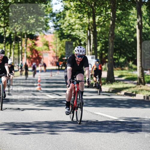 09.08.2026 - GEWOBA Citytriathlon Bremen Michael Burmester http://msf.ph/oto/9951702 09.08.2026 14:19:37 Radfahren 142, 166, 196, 206, 230, 234, 261, 262, 273, 281, 319, 326, 330, 342, 434, 454, 521 meine-sportfotos.de