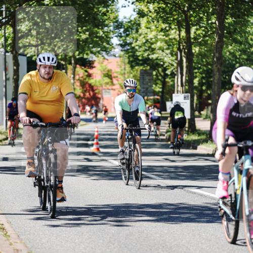 09.08.2026 - GEWOBA Citytriathlon Bremen Michael Burmester http://msf.ph/oto/9951718 09.08.2026 14:19:44 Radfahren 142, 166, 196, 206, 209, 222, 234, 239, 258, 262, 273, 281, 319, 326, 330, 342, 454, 458 meine-sportfotos.de