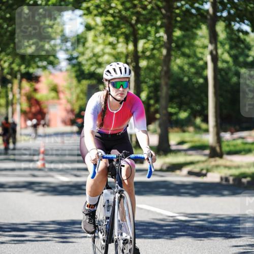 09.08.2026 - GEWOBA Citytriathlon Bremen Michael Burmester http://msf.ph/oto/9951728 09.08.2026 14:19:49 Radfahren 142, 196, 206, 209, 222, 224, 234, 239, 249, 258, 262, 273, 326, 400, 454, 458, 522 meine-sportfotos.de