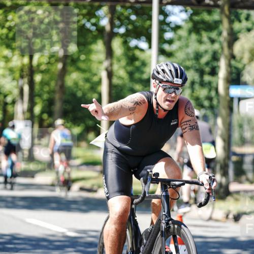 09.08.2026 - GEWOBA Citytriathlon Bremen Michael Burmester http://msf.ph/oto/9951776 09.08.2026 14:20:21 Radfahren 199, 233, 250, 313, 368, 398, 417, 456, 482, 532 meine-sportfotos.de